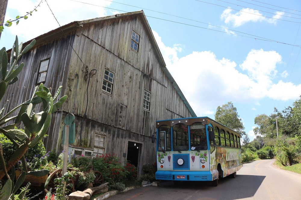Tour Linha Bella com almoço